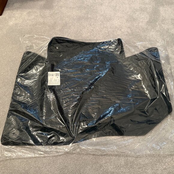 Audi Q5 Genuine Factory OEM Carpet Floor Mats 2018 - 2024 Set of 4 Front Rear - Picture 2 of 7